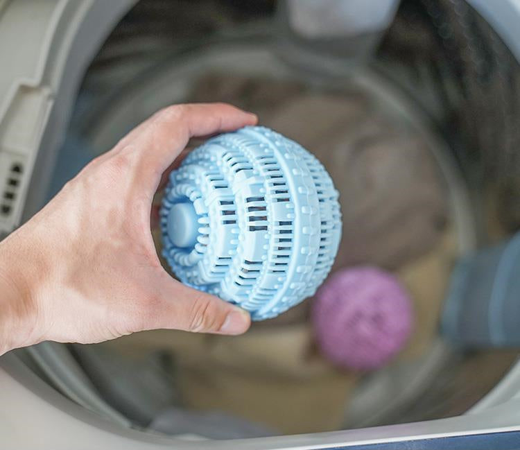 Laundry Ball Decontamination Anti-Winding Artifact